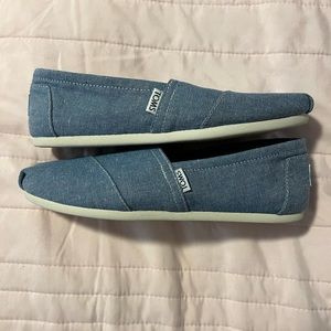 Womens Toms Blue Denim Loafer size 8